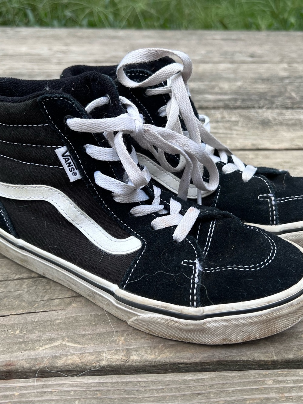 Vans Kids Black & White High-Top Skate Shoes size 3